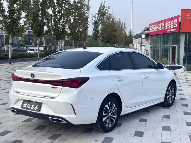 Changan Eado — Фото автомобиля 7