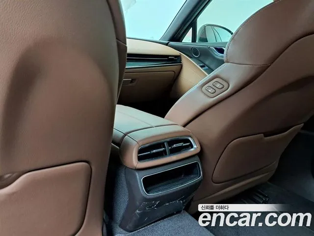 Genesis G80 RG3 — Фото автомобиля 16