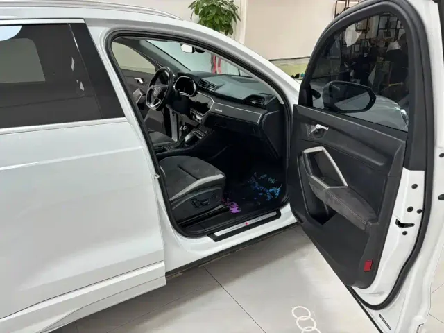 Audi Q3 — Фото автомобиля 13