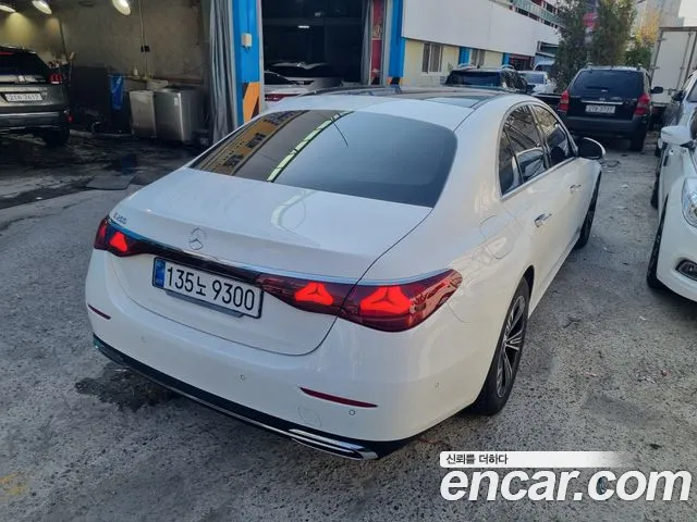 Mercedes-Benz E-Class W214 — Фото автомобиля 2