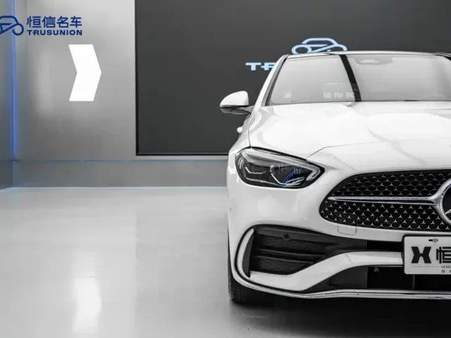 Mercedes-Benz C-Class — Фото автомобиля 8