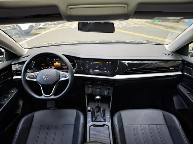 Volkswagen Passat — Фото автомобиля 4