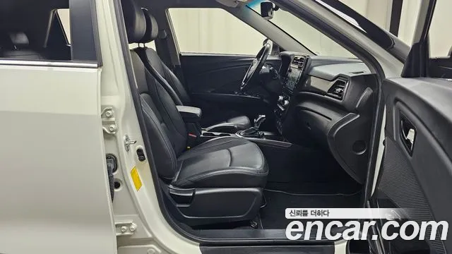 KG_Mobility_Ssangyong TIBOLI Very New Tivoli Бензин 1.5 2WD — Фото автомобиля 11