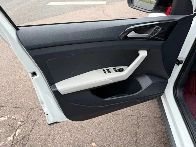 Volkswagen Tharu — Фото автомобиля 6