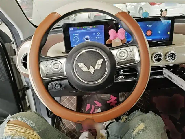 Wuling Bingo — Фото автомобиля 10