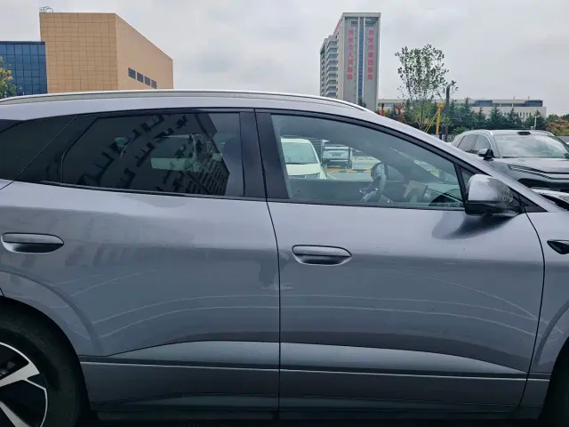 BYD Sealion 06 — Фото автомобиля 21
