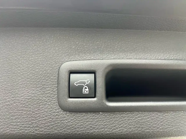 Toyota Sienna — Фото автомобиля 26