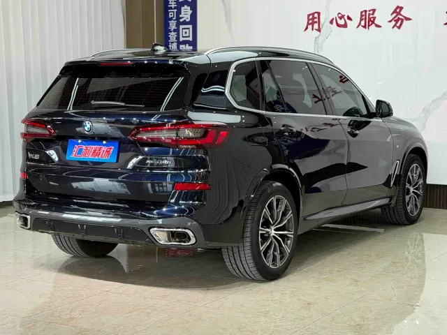 BMW X5 — Фото автомобиля 4