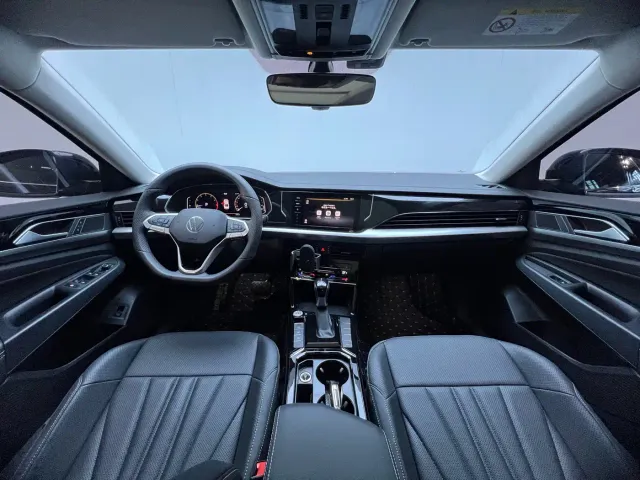 Volkswagen Passat — Фото автомобиля 6