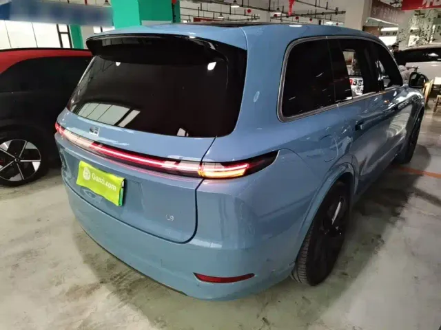 Li Auto L9 — Фото автомобиля 6