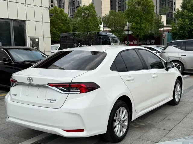 Toyota Corolla — Фото автомобиля 10