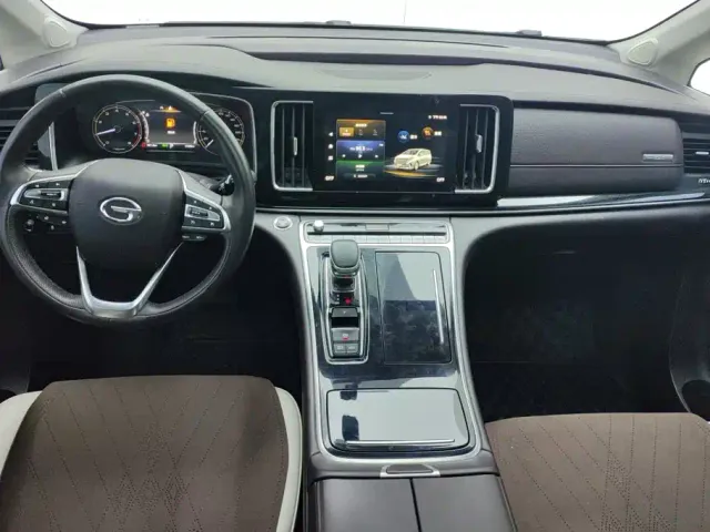GAC Trumpchi M8 — Фото автомобиля 12