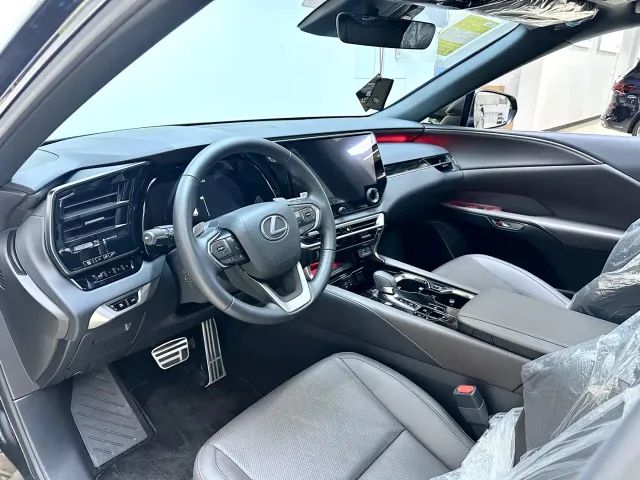 Lexus RX — Фото автомобиля 9