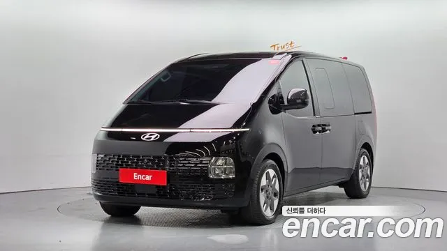 Фотография автомобиля — Hyundai Staria