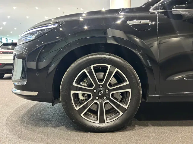 Aito M7 — Фото автомобиля 4