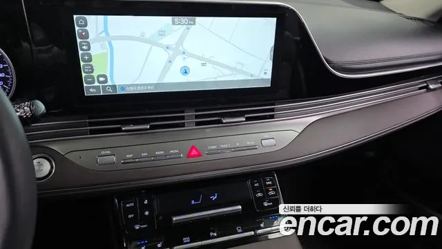 Hyundai Grandeur New — Фото автомобиля 19