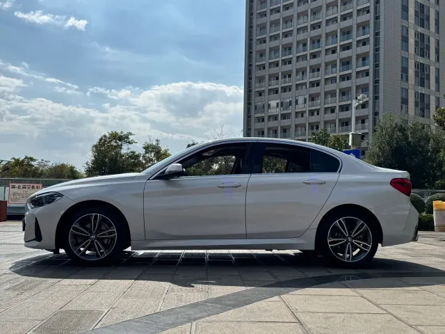 BMW 1 Series — Фото автомобиля 4