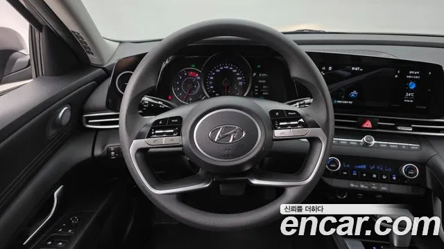Hyundai AVANTE Avante (CN7) — Фото автомобиля 8