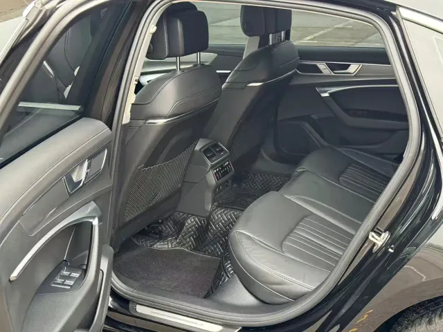 Audi A6L — Фото автомобиля 10