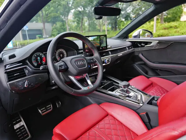 Audi S5 — Фото автомобиля 6