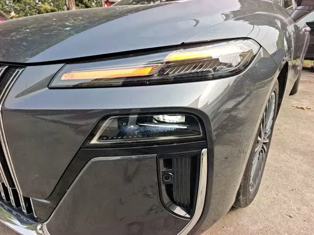Roewe M7 DMH — Фото автомобиля 23