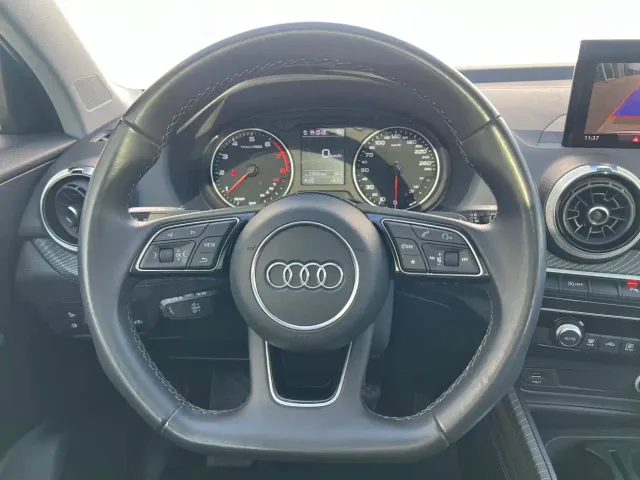 Audi Q2L — Фото автомобиля 8
