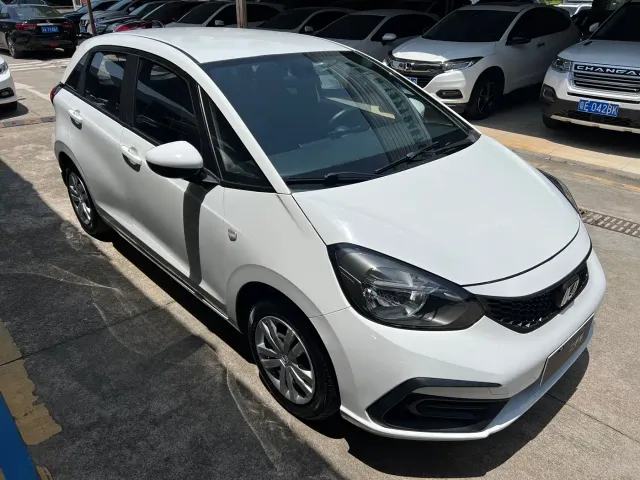 Honda Fit — Фото автомобиля 2