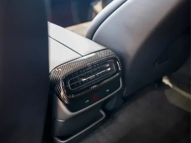 Xiaomi SU7 Ultra — Фото автомобиля 17