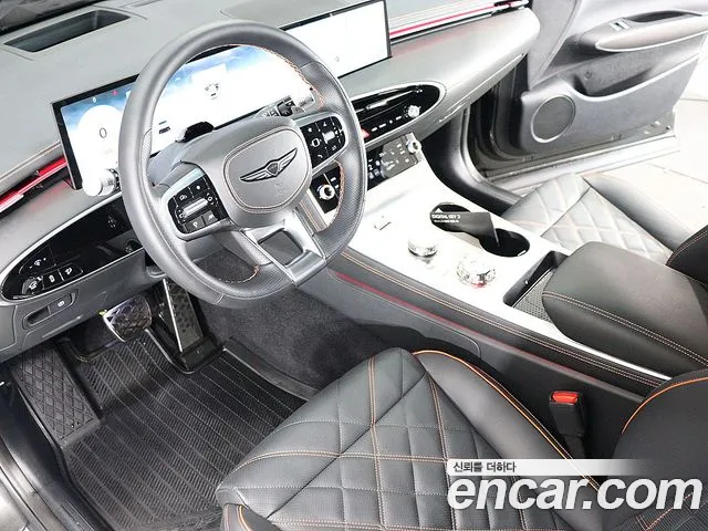 Genesis GV70 — Фото автомобиля 10