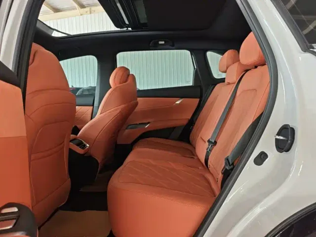 Changan CS75 Plus — Фото автомобиля 16
