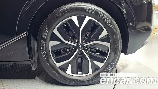 Kia EV6 — Фото автомобиля 6