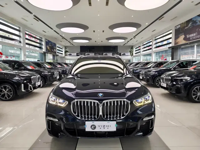 BMW X5 — Фото автомобиля 2