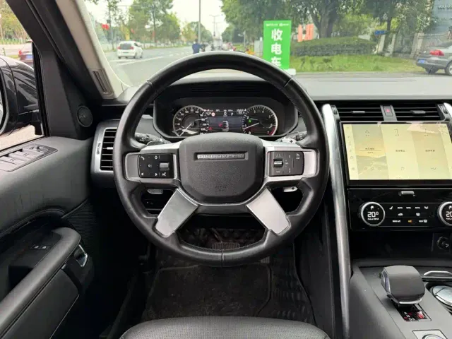 Land Rover Discovery 2021 Model 300PS S — Фото автомобиля 14