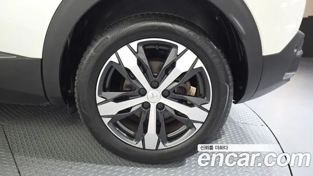 Peugeot 3008 — Фото автомобиля 6