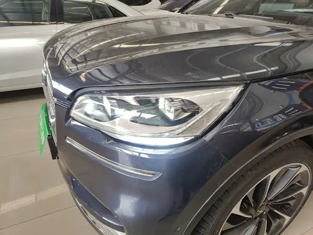 Lincoln Aviator — Фото автомобиля 23