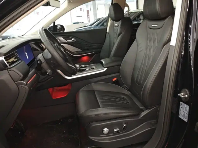 Hongqi Hongqi HS7 PHEV 2024 2.0T PHEV 4WD Flagship Edition 6-seater — Фото автомобиля 14