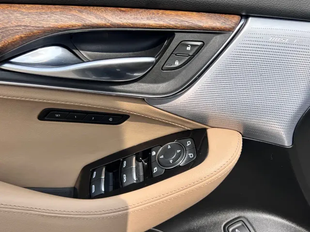 Cadillac CT5 — Фото автомобиля 7