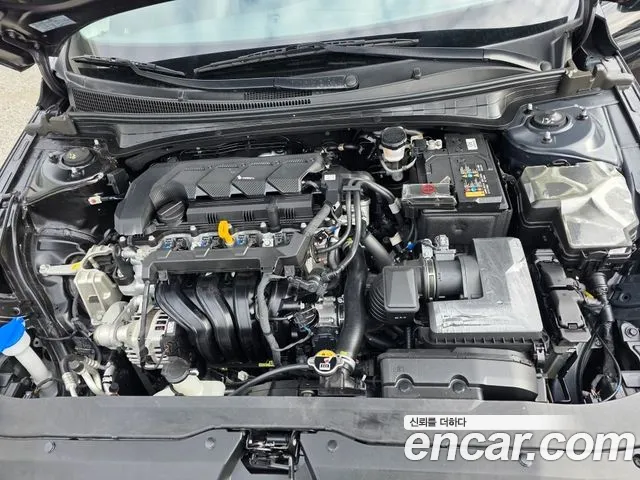 Hyundai AVANTE Новый Avante (CN7) — Фото автомобиля 12