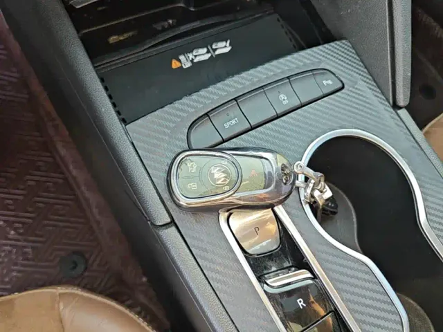 Buick Regal — Фото автомобиля 8