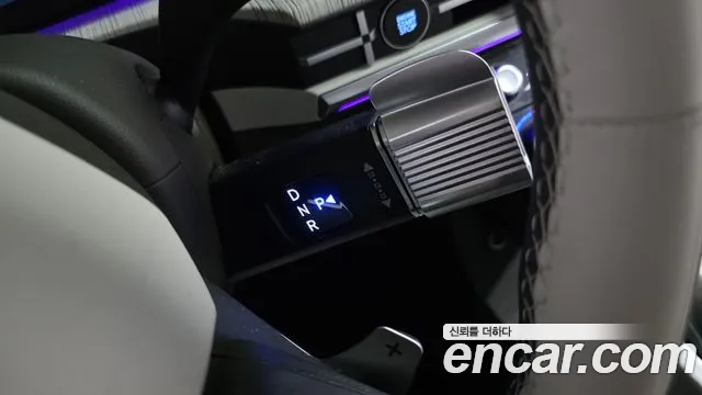 Hyundai Santa Fe MX5 — Фото автомобиля 12