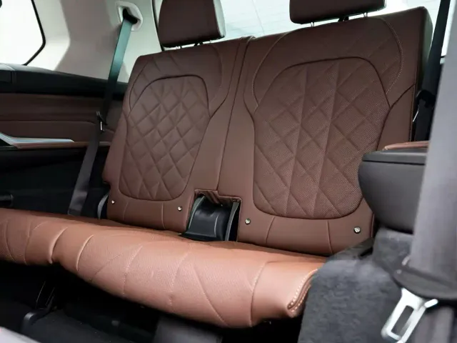 BMW X7 — Фото автомобиля 7