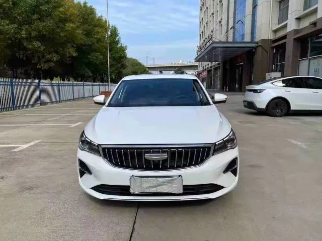 Geely Emgrand — Фото автомобиля 2