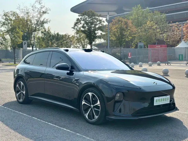 Nio ET5 Touring — Фото автомобиля 7