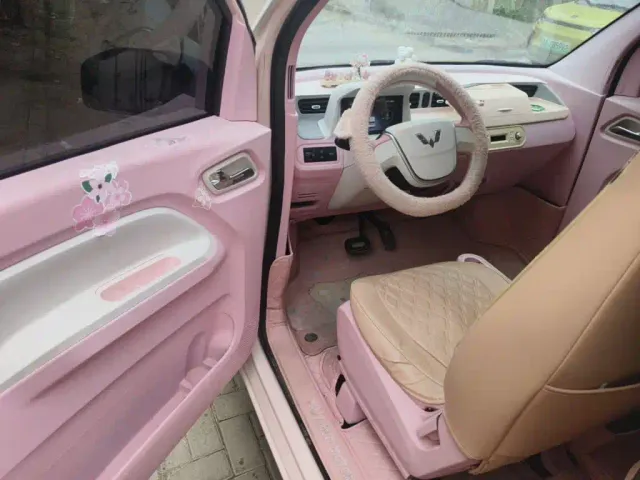 Wuling Hongguang Mini EV — Фото автомобиля 12