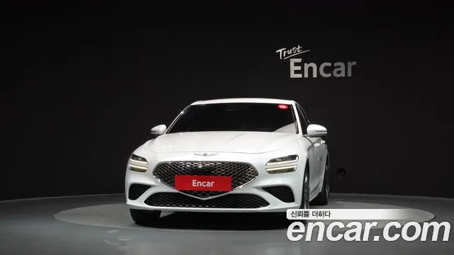 Genesis G70 New — Фото автомобиля 3