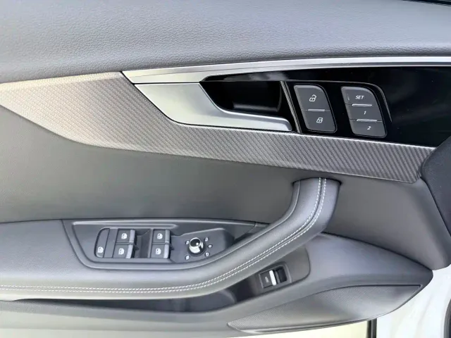 Audi A4L — Фото автомобиля 14