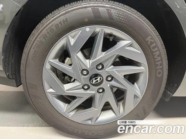 Hyundai Avante CN7 — Фото автомобиля 19