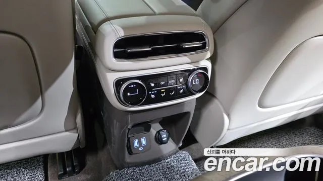 Genesis GV80 2.5T Бензин AWD — Фото автомобиля 17