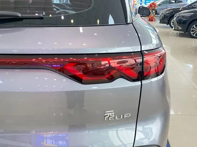 BYD Yuan UP — Фото автомобиля 15