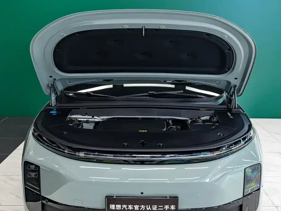 Li Auto Li Auto L6 2025 Max Smart Renewal Edition — Фото автомобиля 5